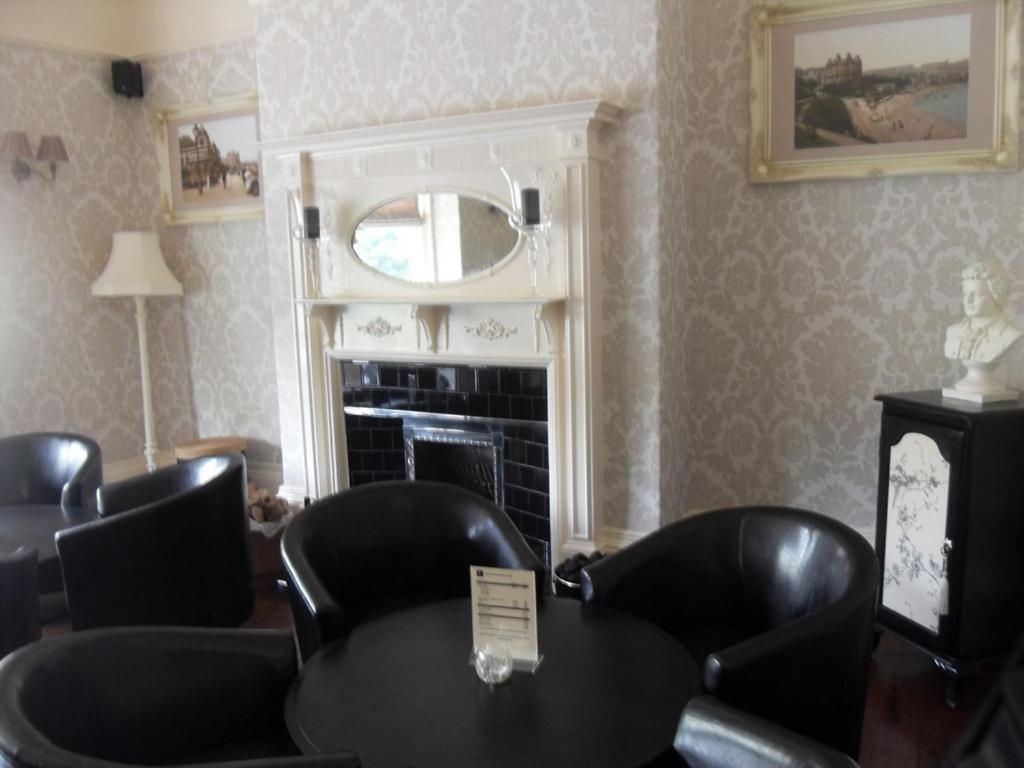 Powys Lodge Scarborough Kültér fotó